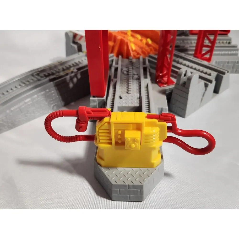 Fisher-Price GeoTrax Station – Vintage Toy Train Set Accessory